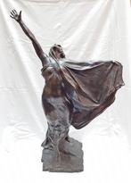 Monumentaal Art Nouveau beeld - Arthur Pierre., Antiek en Kunst, Ophalen of Verzenden