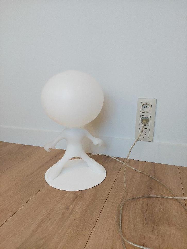 Dark Spacewalker design tafellamp – wit – 42 cm, Huis en Inrichting, Lampen | Tafellampen, Zo goed als nieuw, Minder dan 50 cm