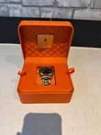 Astos horloge, Ophalen, Nieuw
