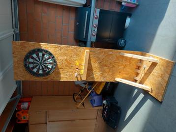 Staander voor darts. beschikbaar voor biedingen