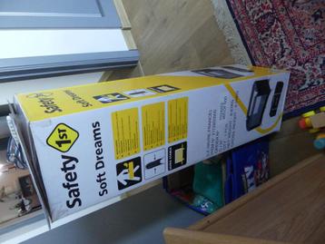 Petit lit bébé beschikbaar voor biedingen