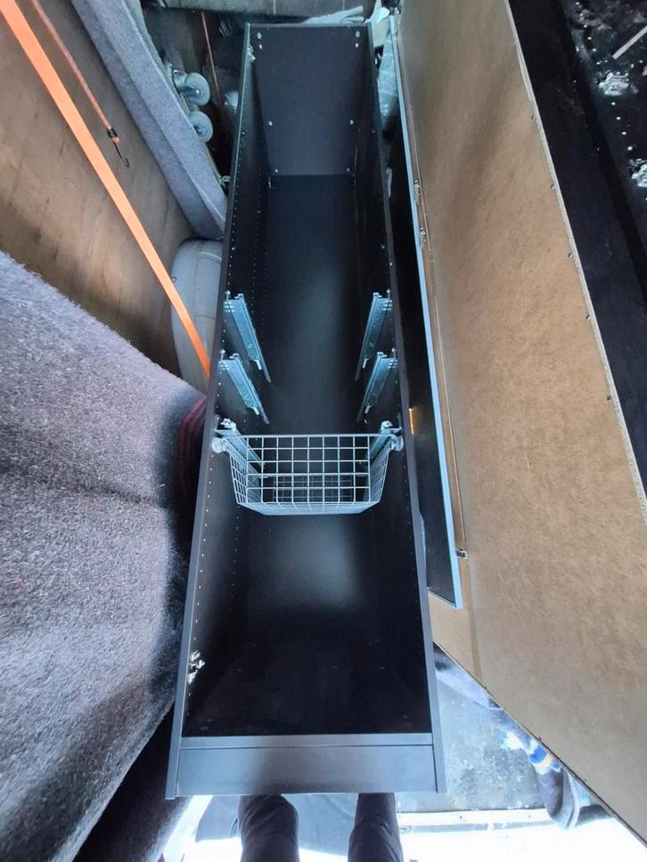 Ikea donkerbruine kleedkast van Pax, Huis en Inrichting, Kasten | Kleerkasten, Ophalen