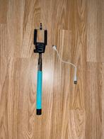 Selfiestick met bluetooth + lader, Telecommunicatie, Mobiele telefoons | Toebehoren en Onderdelen, Ophalen, Zo goed als nieuw