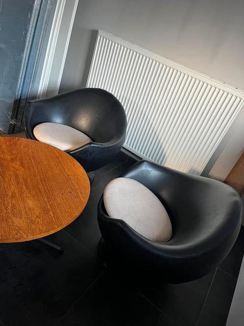 Mars Lounge chair by Pierre Guariche, Antiek en Kunst, Antiek | Meubels | Stoelen en Sofa's, Ophalen of Verzenden