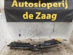 Grille van een Volkswagen Golf (LC9Z), Auto-onderdelen, Ophalen of Verzenden, 3 maanden garantie, Gebruikt, Volkswagen