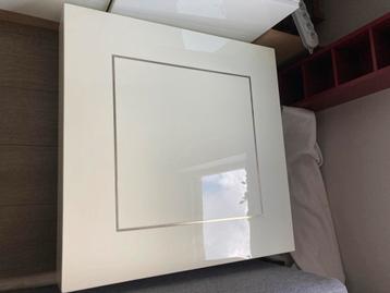 Design salontafel - licht creme kleur beschikbaar voor biedingen