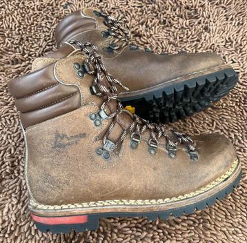 BERG-/ HIKING-/ MILITARY-/ WANDELSCHOENEN, bruin, maat 40 beschikbaar voor biedingen
