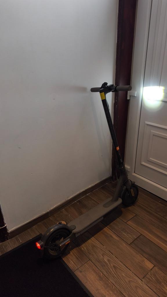 Xiaomi elektrische scooter, Fietsen en Brommers, Steps, Zo goed als nieuw, Elektrische step (E-scooter), Ophalen