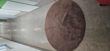 Ronde tapijt  beschikbaar voor biedingen