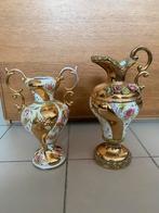 Twee Italiaanse porselein vazen met goudkleur, Ophalen of Verzenden
