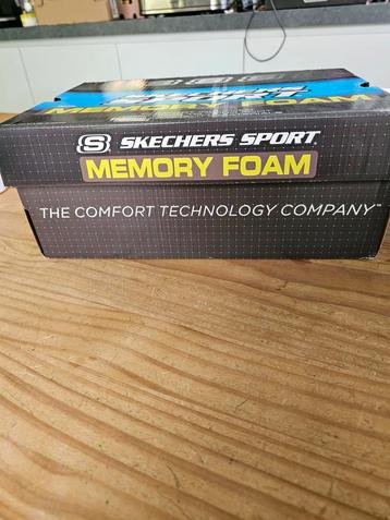 skechers Dynamight 2.0  beschikbaar voor biedingen