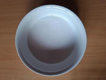 ronde ovenschaal beschikbaar voor biedingen