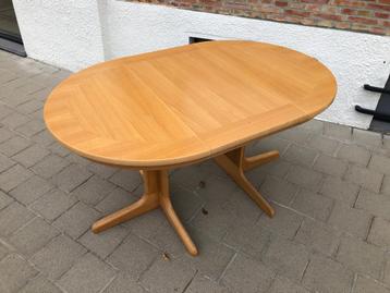 deense/scandinavische vintage tafel beschikbaar voor biedingen