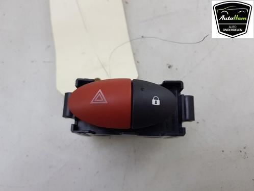ALARMLICHTEN SCHAKELAAR Renault Twingo II (CN), Auto-onderdelen, Dashboard en Schakelaars, Renault, Gebruikt