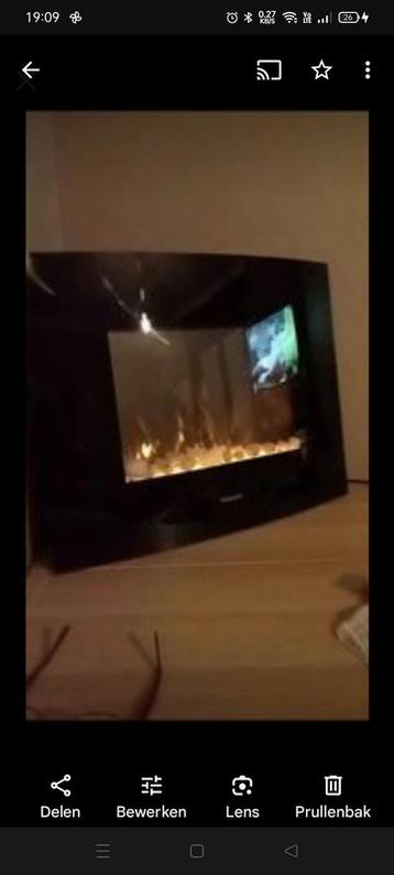 Sfeer verwarming/kachel met vlammen en blazer beschikbaar voor biedingen