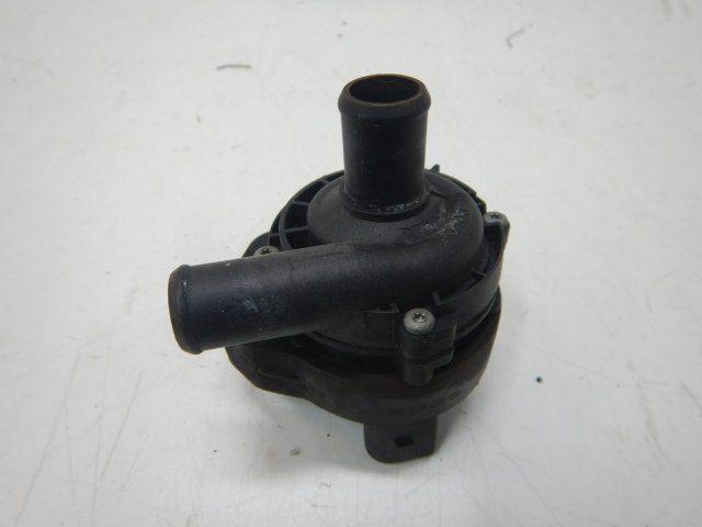 Mercedes-Benz C-Klasse W204 Waterpomp A2048350364, Auto-onderdelen, Motor en Toebehoren, Mercedes-Benz, Gebruikt, Ophalen of Verzenden