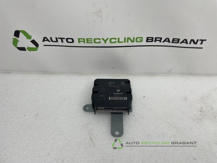 Airbag Module van een Renault Clio, Auto-onderdelen, Elektronica en Kabels, Gebruikt, 3 maanden garantie