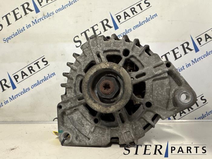 Dynamo van een Mercedes Sprinter, Auto-onderdelen, Motor en Toebehoren, Mercedes-Benz, Gebruikt, 3 maanden garantie, Ophalen of Verzenden