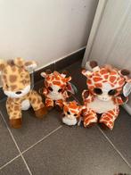 Giraf knuffels met kaartjes aan, Kinderen en Baby's, Speelgoed | Knuffels en Pluche, Ophalen, Zo goed als nieuw