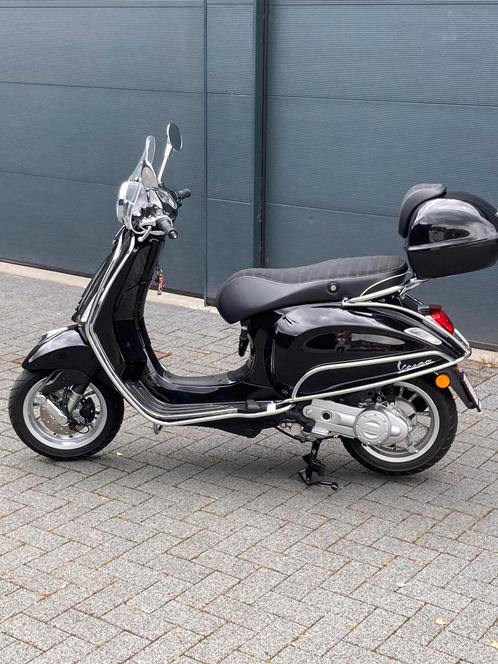 Vespa Primavera, Fietsen en Brommers, Scooters | Vespa, Zo goed als nieuw, Ophalen