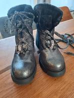 Bottines Sweet Lemon grises métallisées 41, Vêtements | Femmes, Chaussures, Neuf, Gris, Enlèvement, Boots et Botinnes