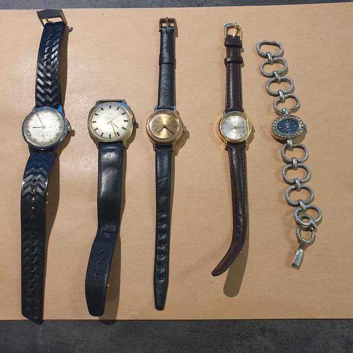 Lot 5 vintage polshorloges – Swiss Made, Verzamelen, Overige Verzamelen, Ophalen