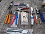Verschillende nagelpistolen en speciale tangen, Ophalen of Verzenden, Nieuw