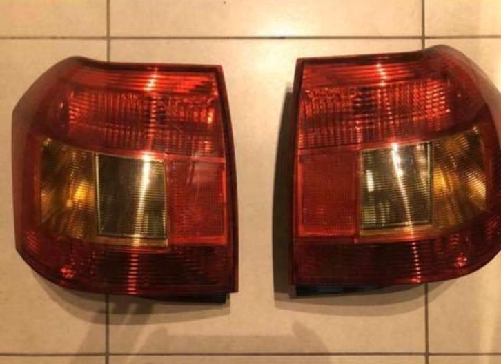 Set Achterlichten Toyota Corolla HB E12 2001-2005, Auto-onderdelen, Verlichting, Toyota, Gebruikt, Ophalen