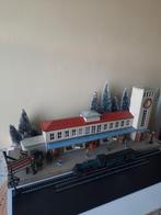 Yzeren treinstation, Hobby en Vrije tijd, Modeltreinen | H0, Ophalen, Zo goed als nieuw, Locomotief