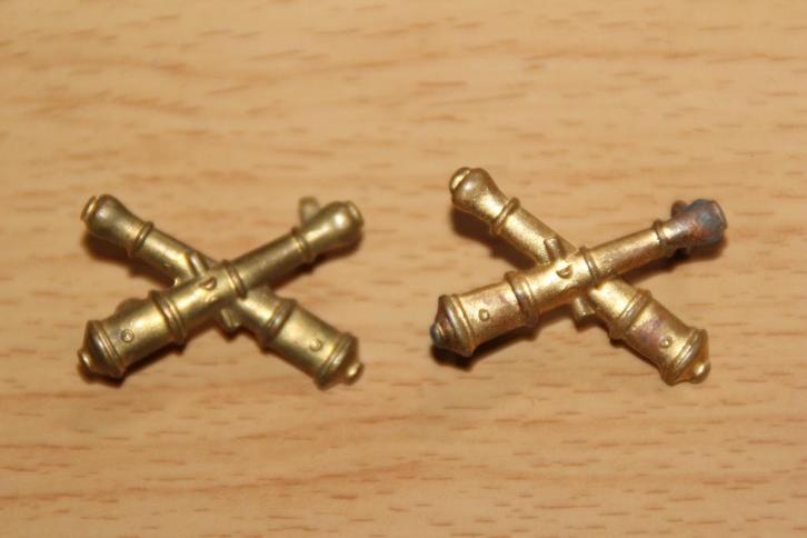 ABL paar artillerie-kenteken, Verzamelen, Militaria | Algemeen, Landmacht, Embleem of Badge, Verzenden