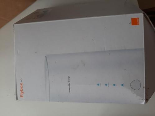 Flybox Orange modem 4G, Computers en Software, Routers en Modems, Zo goed als nieuw, Ophalen of Verzenden