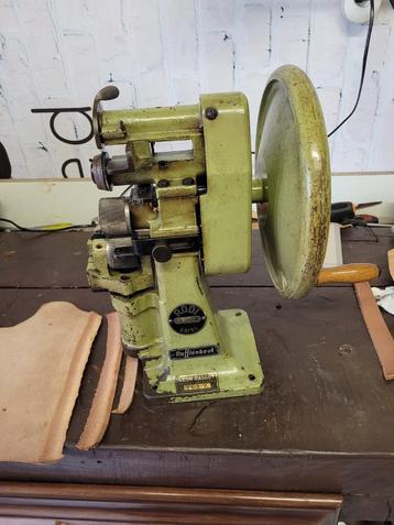 Combiné pareuse coupeuse pour le cuir Rafflenbeul Rodi 50 SL beschikbaar voor biedingen