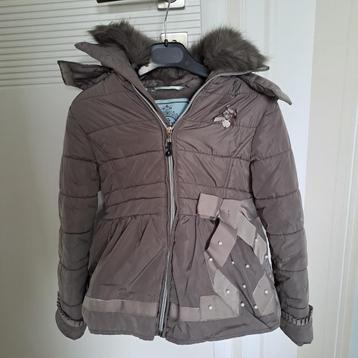 très belle veste d'hiver, taille 128