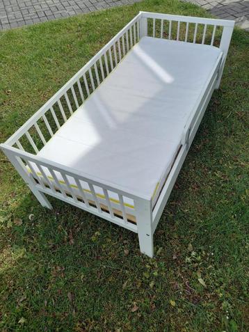 kinderbed met matras, Kinderen en Baby's, Kinderkamer | Bedden, Ophalen, Matras