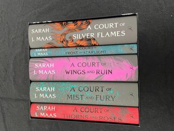 ACOTAR / A Court of Thorns & Roses BOX SET beschikbaar voor biedingen