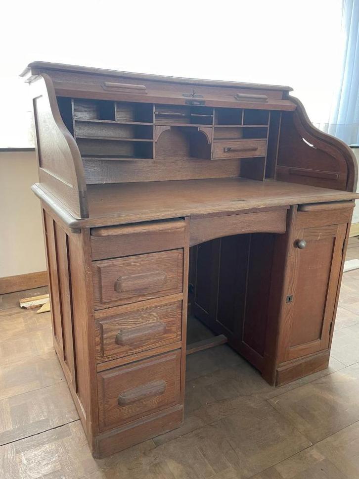 Vintage 'Amerikaans' bureau in massieve eik met rolluik, Huis en Inrichting, Bureaus, Gebruikt, Bureau, Ophalen