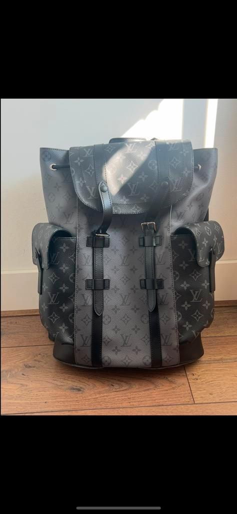 Louis Vuitton Christopher MM Backpack, Handtassen en Accessoires, Tassen | Rugtassen, Zo goed als nieuw, Overige merken, 40 cm of meer
