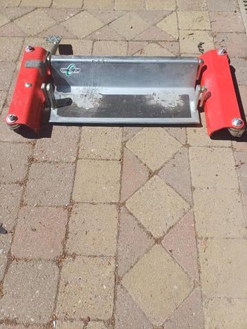 MOTORLIFT  OMCROP TOT 400 KG beschikbaar voor biedingen