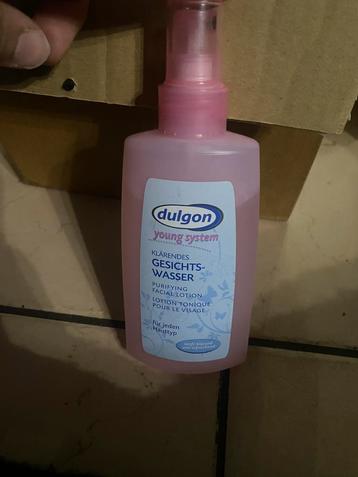 Ensemble de 12 bouteilles de spray nettoyant pour le visage, Enlèvement, Neuf