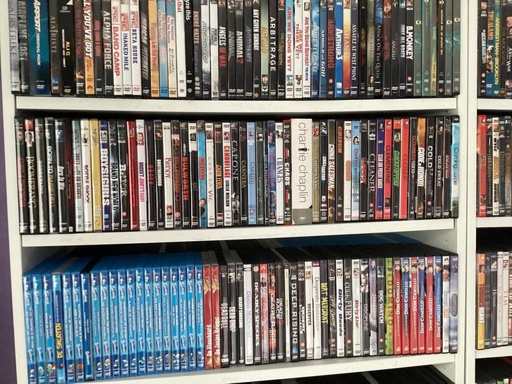 +/- 1000 Films en honderden series + opbergmappen te koop, Cd's en Dvd's, Dvd's | Overige Dvd's, Zo goed als nieuw, Verzenden