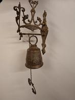 Oude koperen kloosterbel - deurbel met muurbeugel, Antiek en Kunst, Antiek | Brons en Koper, Ophalen