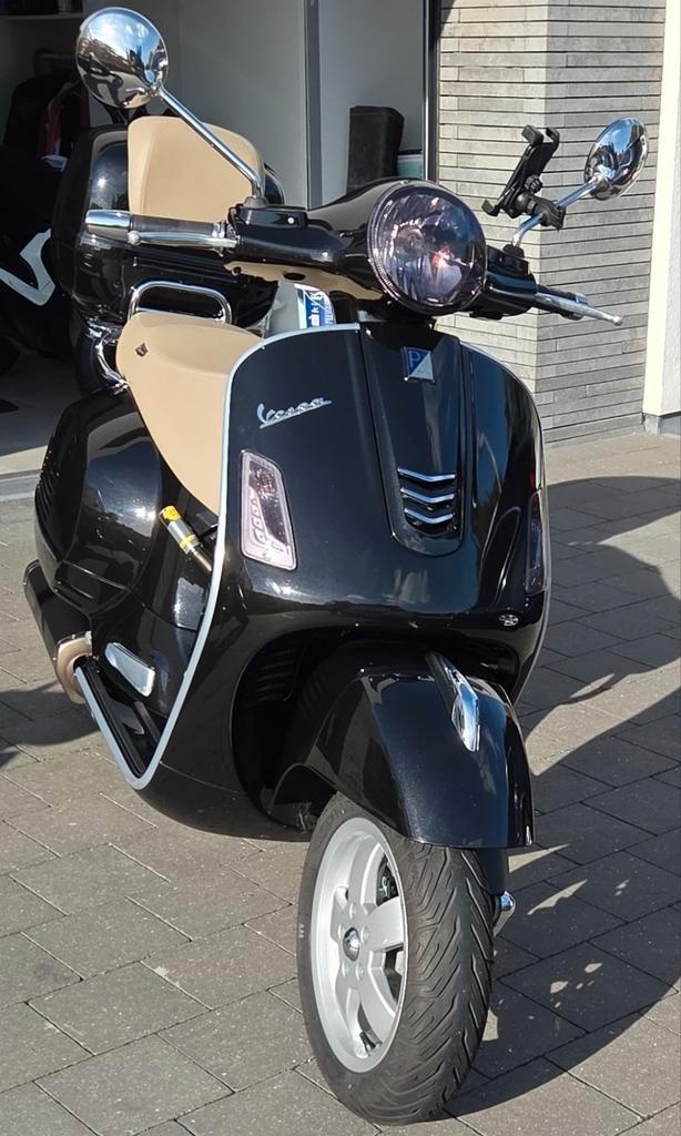 GTS 250, Vélos & Vélomoteurs, Scooters | Vespa, Comme neuf, Enlèvement