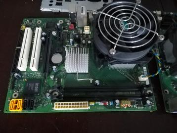 Moederbord fujitsu socket775 + iQuad CoreQ9505 + 2gb ddr3, Enlèvement ou Envoi, Intel, DDR3