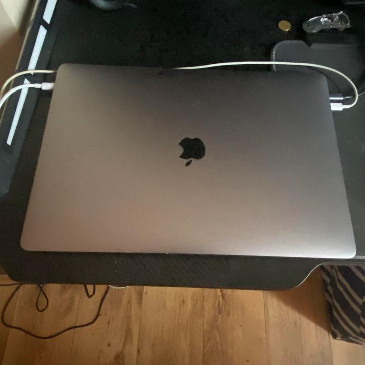 Macbook pro 2016 i7, Computers en Software, Apple Macbooks, Zo goed als nieuw, MacBook Pro, 15 inch, 2 tot 3 Ghz, 1 TB of meer