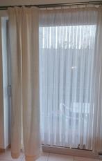 2 tentures blanc cassé avec le même tissu identique