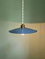 Oude industriële hanglamp blauw/grijs geëmailleerd plaatwerk, Ophalen of Verzenden