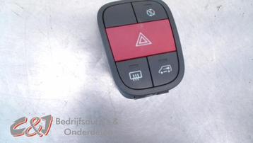 Paniekverlichtings Schakelaar van een Fiat Fiorino beschikbaar voor biedingen
