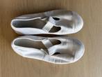 Turnpantoffels T-elastiek maat 31, Sport en Fitness, Turnen, Ophalen of Verzenden, Gebruikt, Wit, Turnschoenen