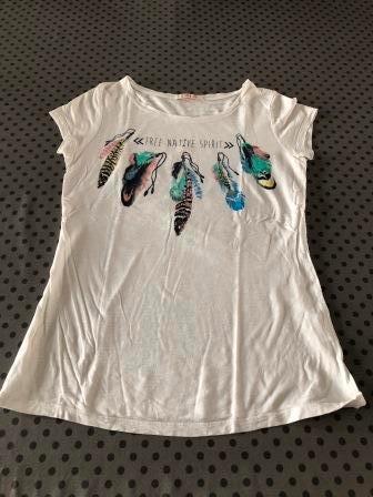 T-shirt wit met veren Camaieu M, Kleding | Dames, T-shirts, Gedragen, Maat 38/40 (M), Wit, Zonder mouw, Ophalen of Verzenden