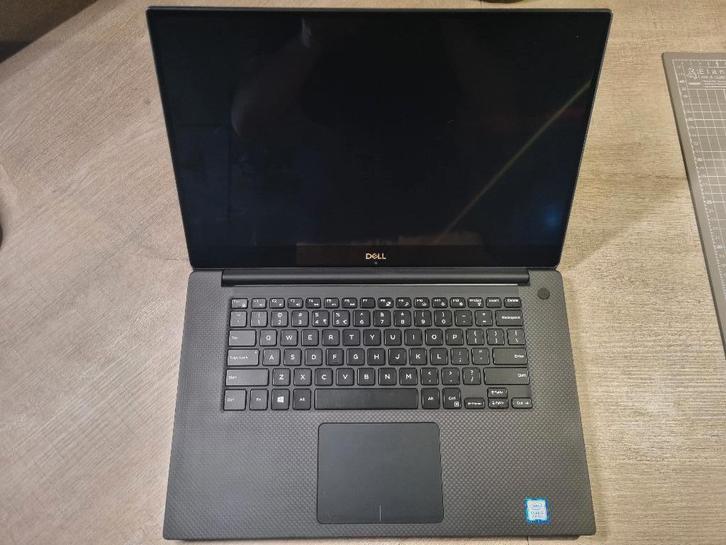 Dell XPS 15 9570 QWERTY + Dell TB16 dockingstation, Computers en Software, Windows Laptops, Gebruikt, 15 inch, SSD, 2 tot 3 Ghz